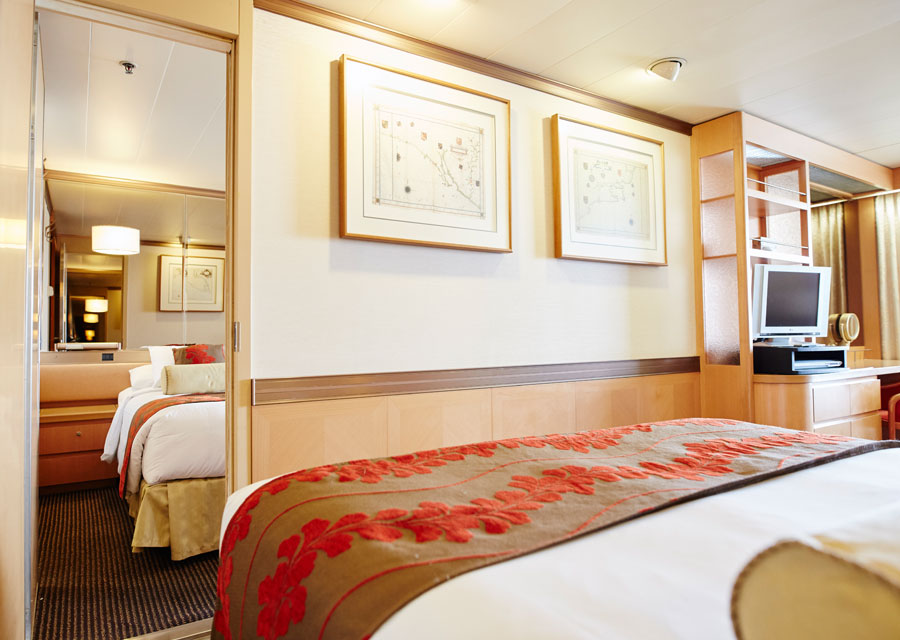 Cruise & Maritime Vasco de Gama Accommodation Category 6 Standard Twin Ocean View.jpg